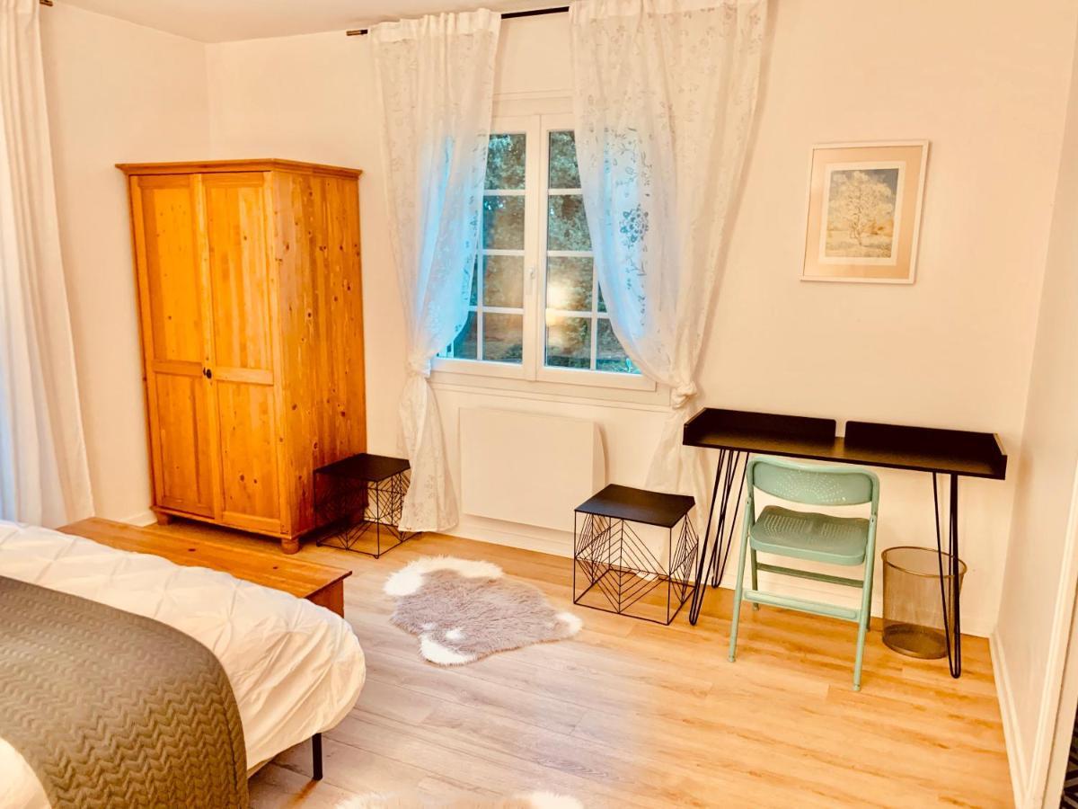 Parc De Buc Bed & Breakfast Buc  Bagian luar foto