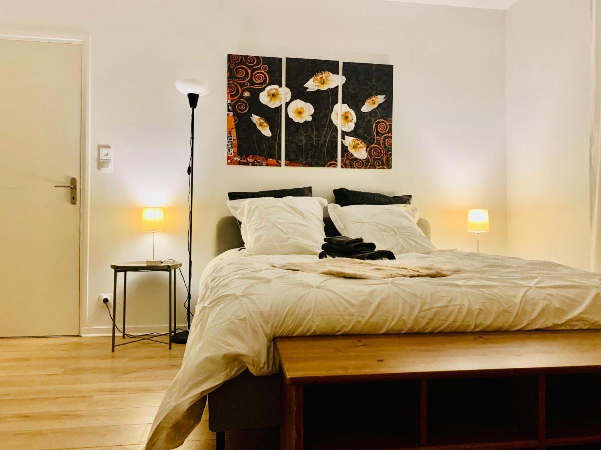Parc De Buc Bed & Breakfast Buc  Bagian luar foto